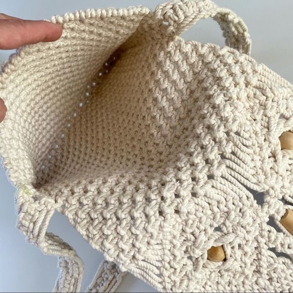 Vintage OWL Macrame Woven Shoulder Bag, Natural Off White, Wood Bead Acc… - Picture 12 of 14